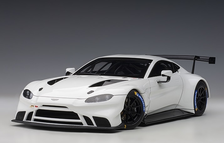 Aston Martin Vantage GTE LE Mans Pro 2018 White 1:18 Scale by