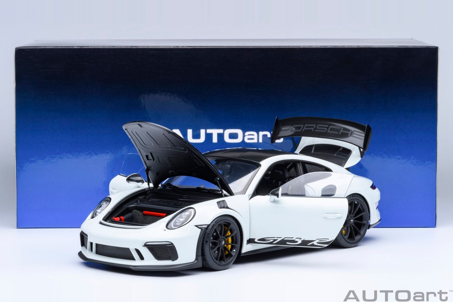 Porsche 911 991.2 GT3 RS Crayon in 1:18 Scale by AUTOart