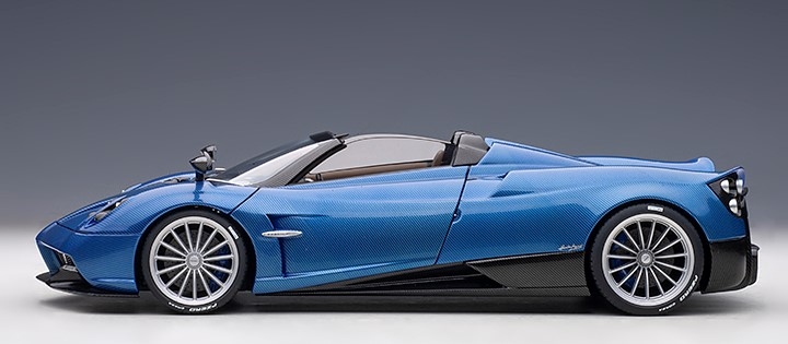 Pagani Huayra Roadster, Blu Tricolore Carbon Fiber in 1:18 scale