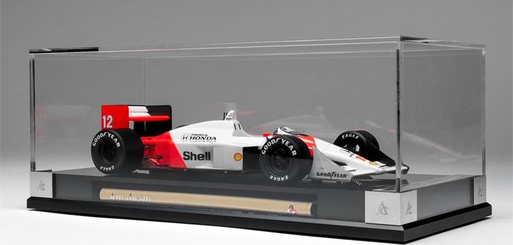 McLaren MP4/4 Japanese GP World Champion 1988 Ayrton Senna in 1:18 