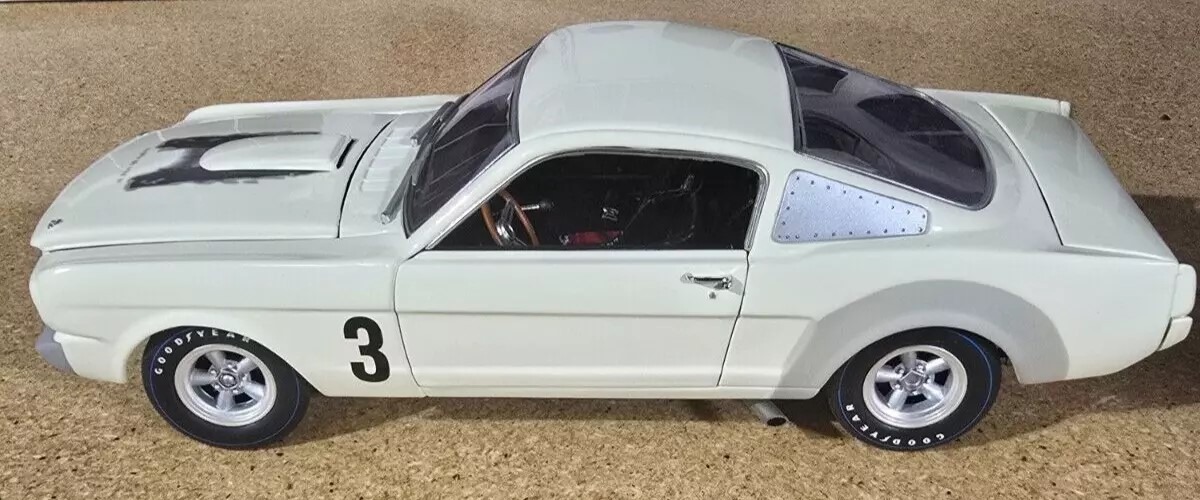 1965 Shelby GT350R - Prototype in 1:18 scale by Acme Diecast 1965 Shelby GT350R - Prototype in 1:18 scale by Acme Diecast