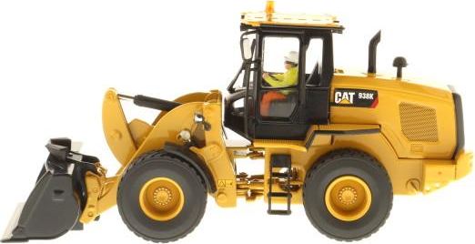 Cat® 938K Wheel Loader in 1:50 scale by Diecast Masters by Diecast