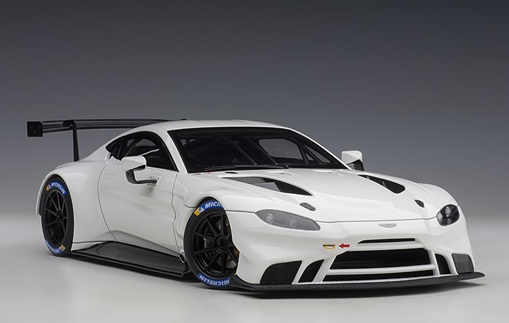 Aston Martin Vantage GTE LE Mans Pro 2018 White 1:18 Scale by