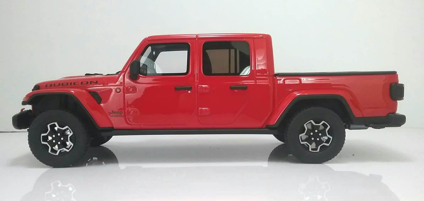 GT SPIRIT Jeep Gladiator 赤 1:18 2019 Jeep Gladiator Rubicon Firecracker Red in 1:18 Scale by GT