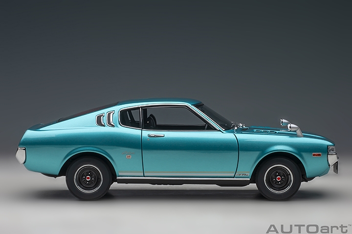 ミニカー AUTOart - AUTO art TOYOTA CELICA LIFTBACK 2000 GT Amazon.com: AUTOart 1/18 Toyota Celica Liftback 2000GT (RA25