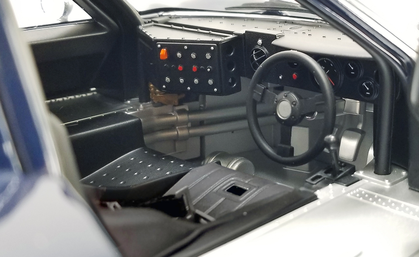 Ford GT40 MKIV 4 1967 Le Mans in 112 scale by Acme Diecast