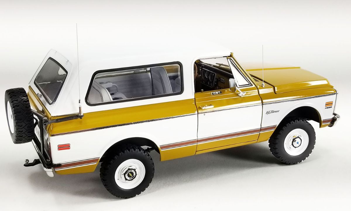 1971 Chevrolet Blazer K 5 Air Judge Made in 1 18 scale by Acme Diecast