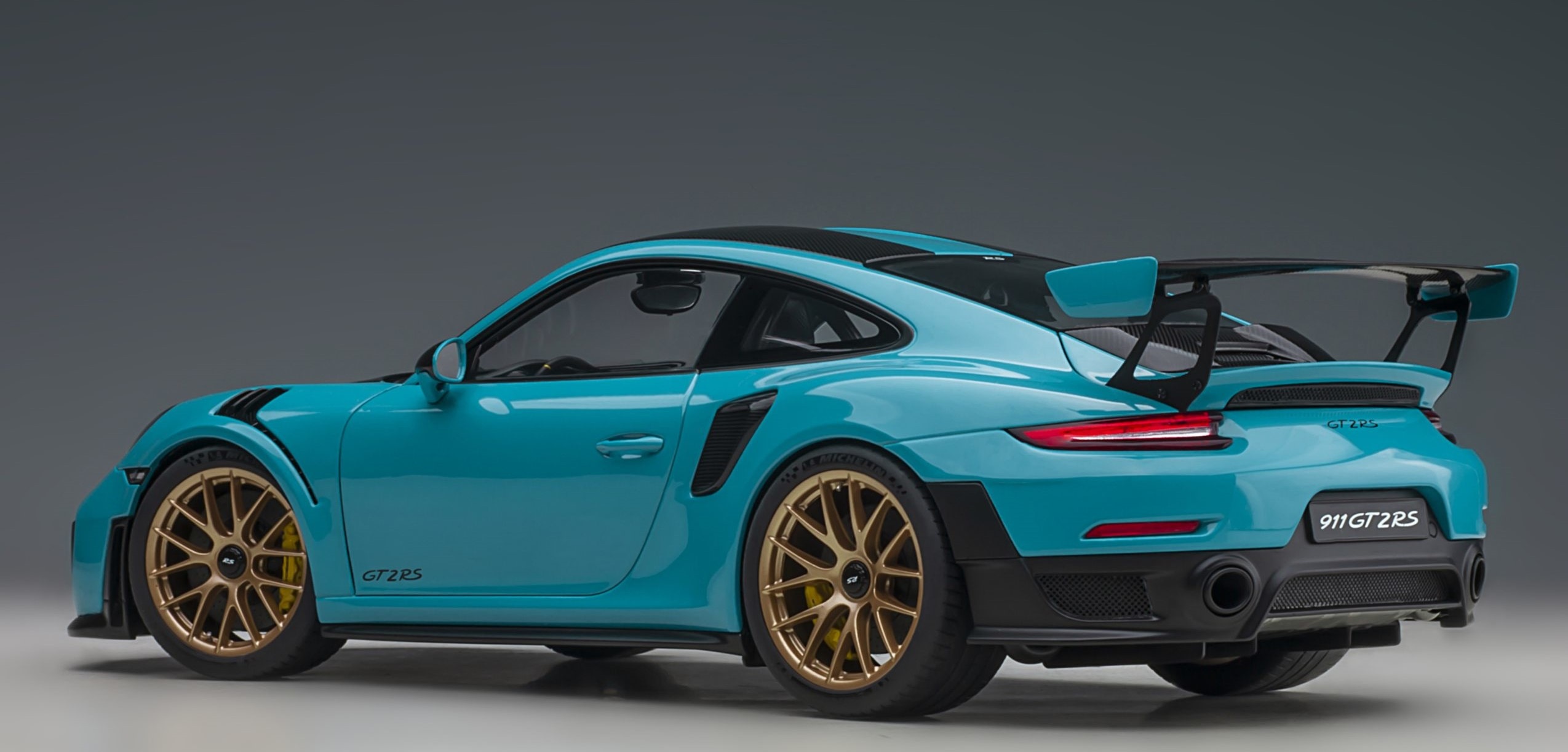 Amazon.com: 911 (991.2) GT2 RS Weissach Package Acid Green