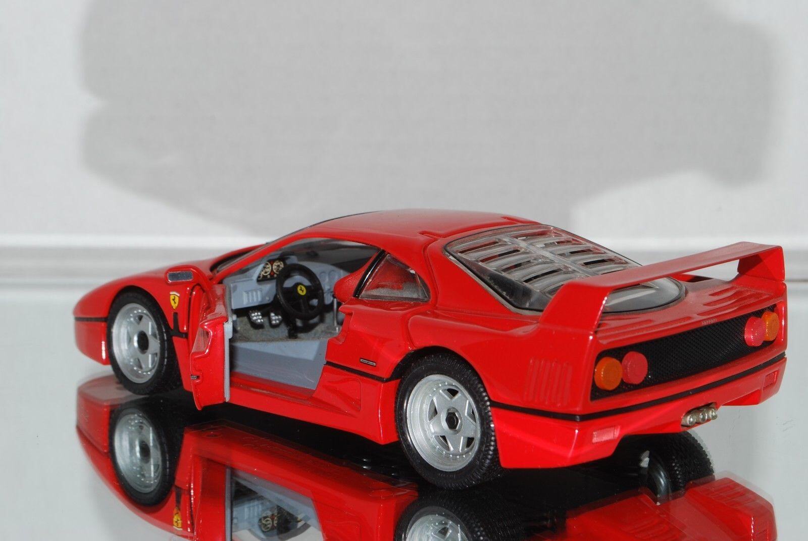 Ferrari F40 in Red in 1:24 scale by Franklin Mint