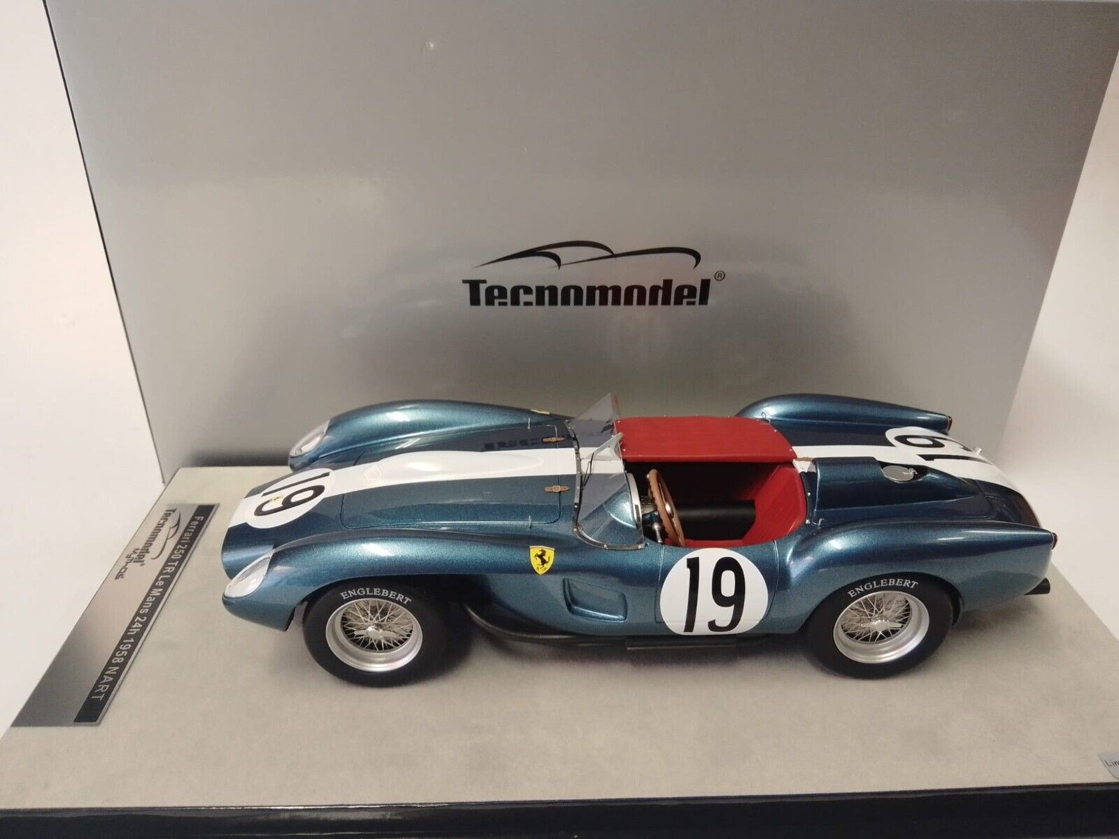 Ferrari 250 TR Le Mans 24h 1958 in 1:18 scale by Tecnomodel