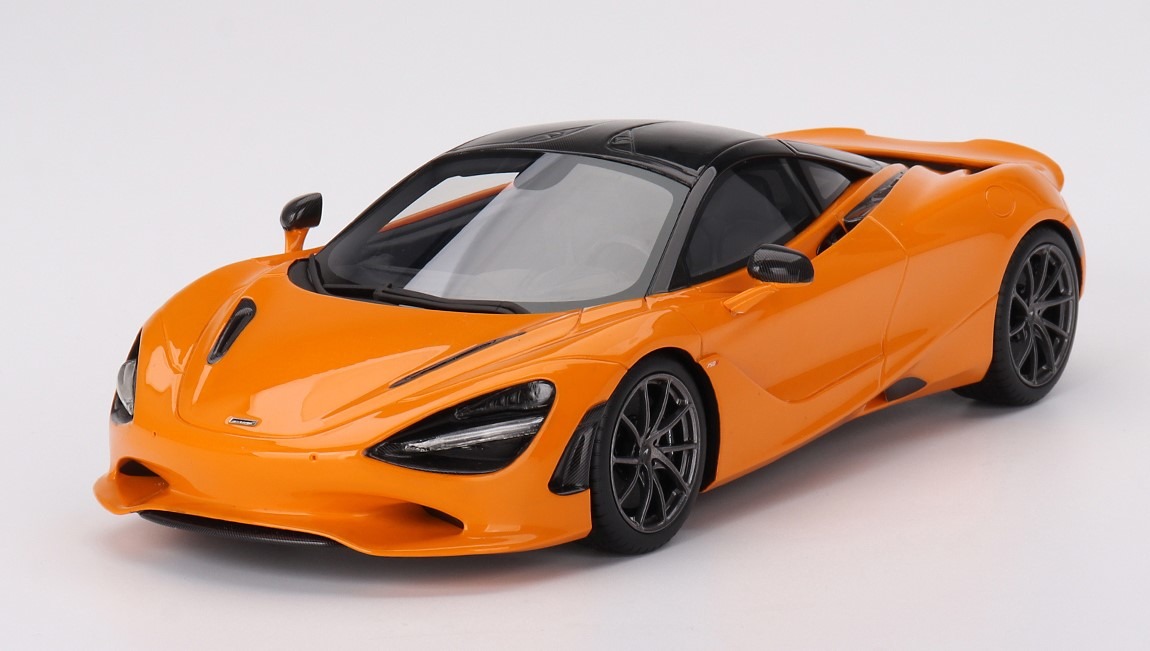 McLaren 750S McLaren Orange in 1:18 scale by Topspeed