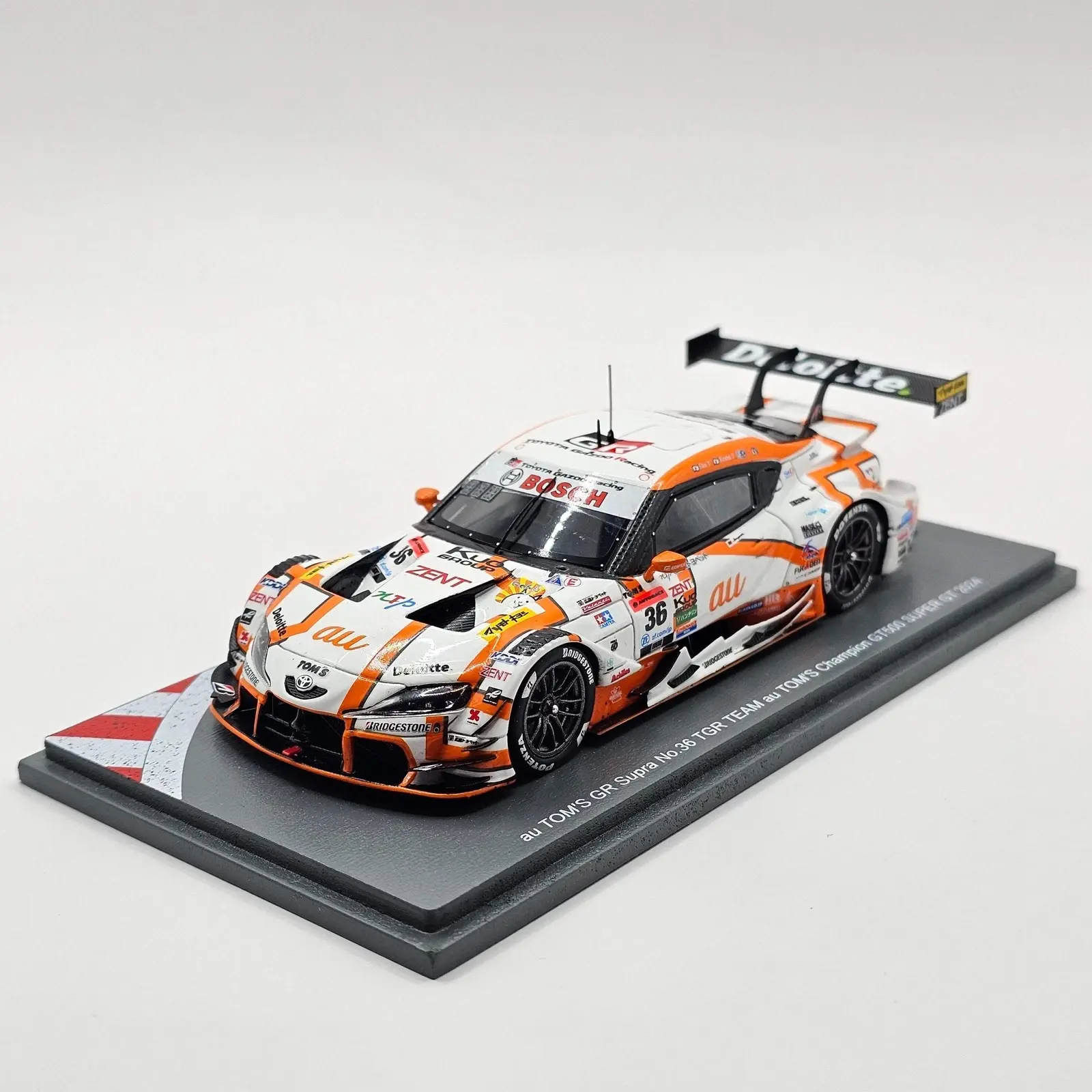 SPARK 1/43 2024 SUPERGT チャンピオン auトムススープラ Sparkモデルカー】『au TOM'S GR Supra』のチャンピオン獲得記念モデル