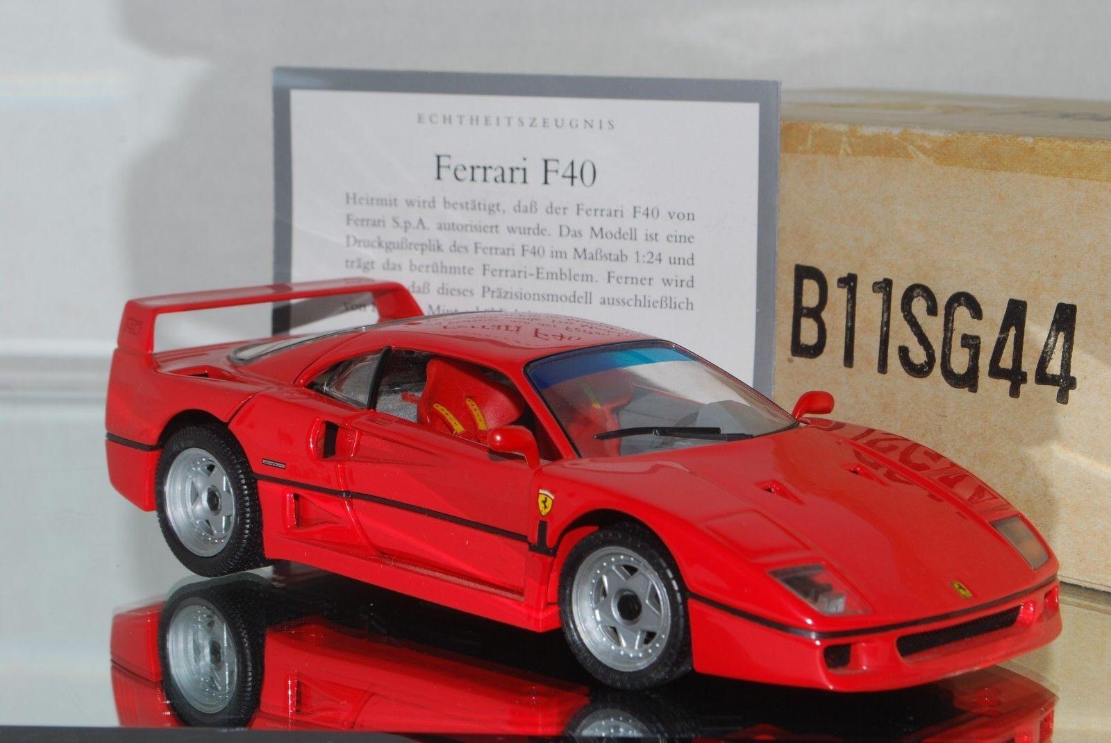 最終値下げ！ フランクリン・ミント　フェラーリＦ４０ １／２４スケール　ミニカー Ferrari F40 in Red in 1:24 scale by Franklin Mint