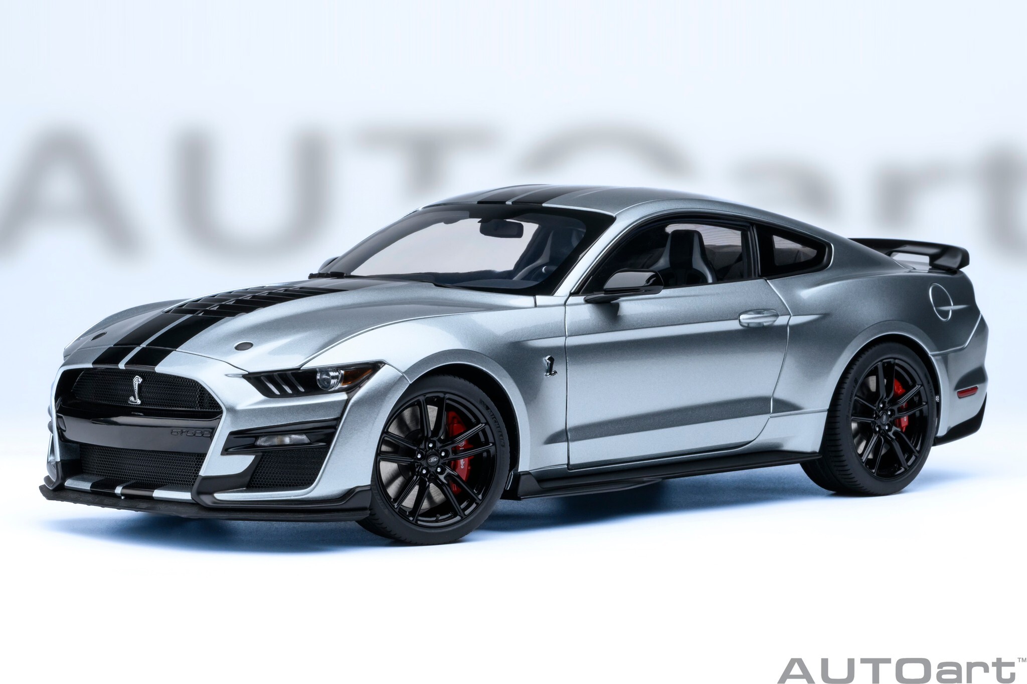 Ford Mustang Shelby GT500 Iconic Silver in 1:18 by AUTOart
