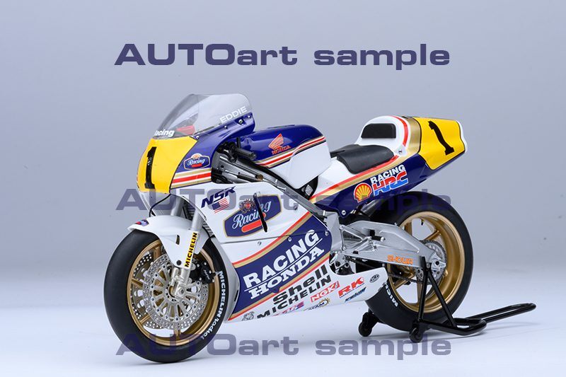 1989 Honda NSR500 WGP500 #1 in 1:12 scale by AUTOart