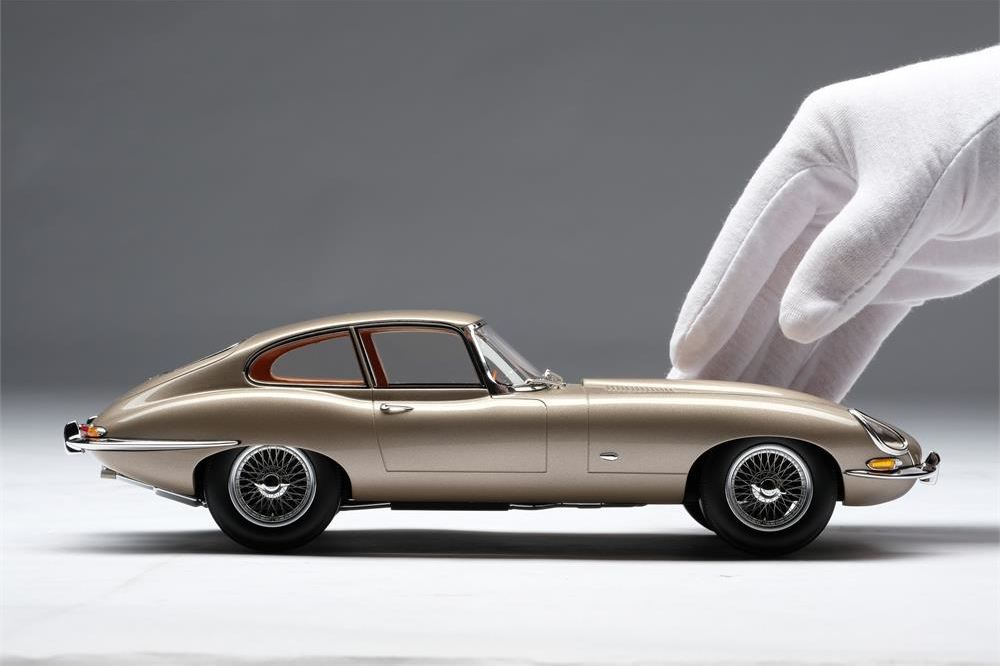 Jaguar Etype Coupe in 118 Scale by Amalgam by Amalgam