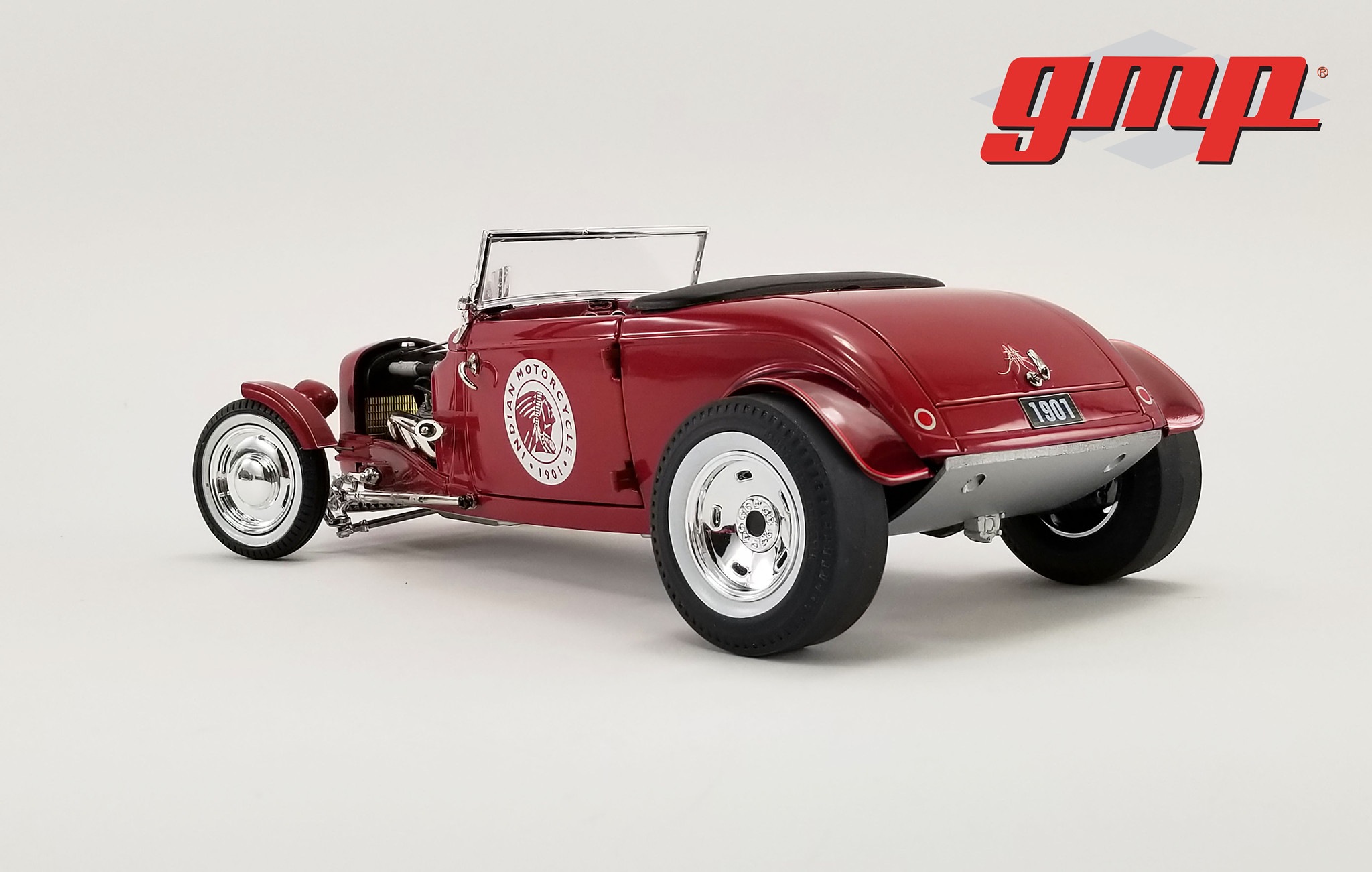 GMP 1/18 Scale 18958 - Hot Rod Roadster 1934 Avec Side-car Indian Motorcycle - Rouge