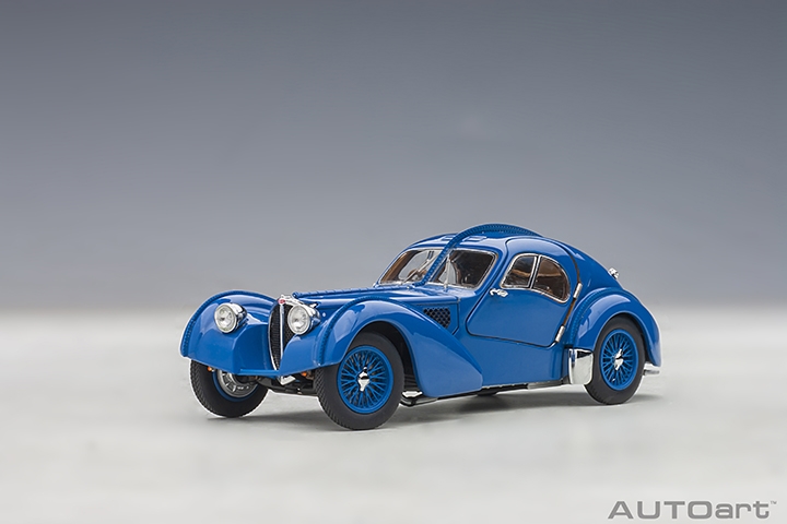 ミニカー Bugatti Typ 57 SC Atlantic Coupe 1938 1938 Bugatti Atlantic Type 57SC Blue with Metal Wire-Spoke