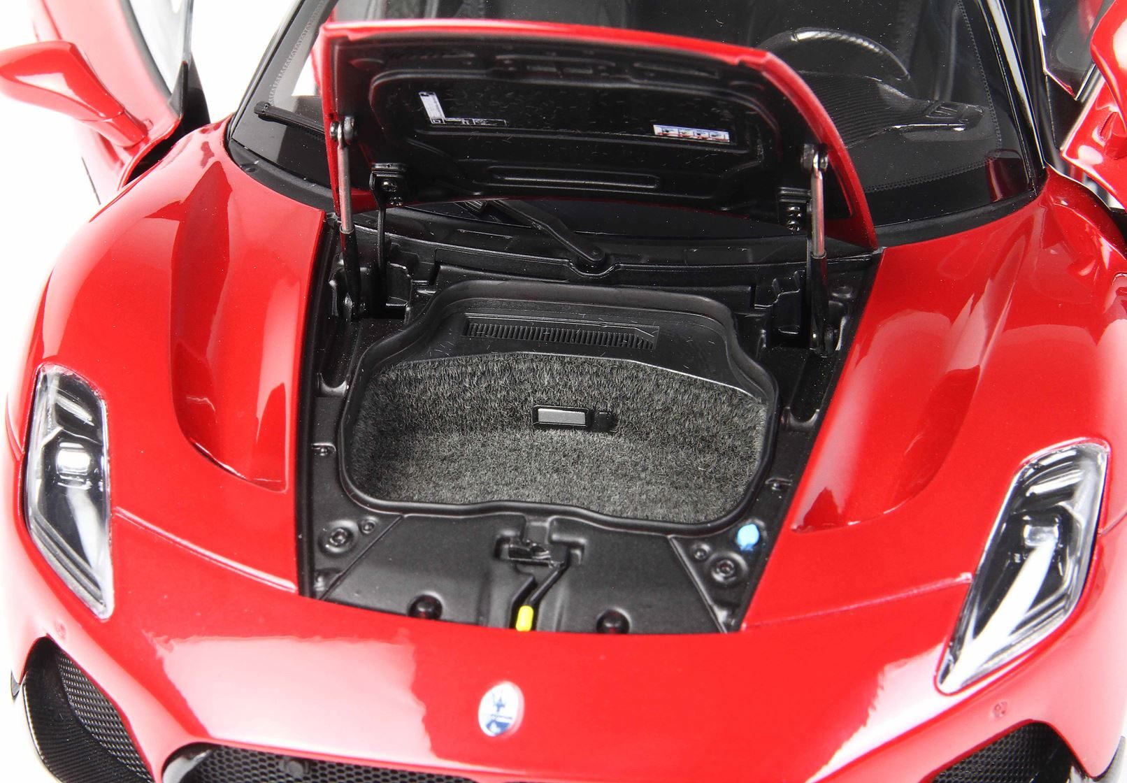 Maserati MC20 Red Vincente High End Diecast Special Pack in