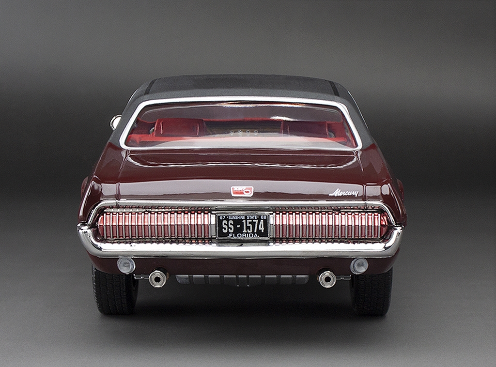 1968 Mercury Cougar XR7-G Black Cherry in 1:18 scale by Sun Star