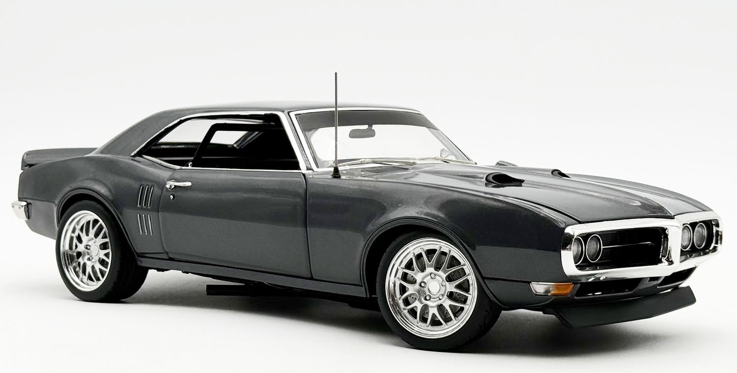1968 Pontiac Firebird Street Fighter Silver Bird in 1:18 scale by
