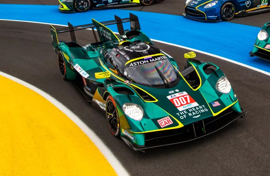 Aston Martin Valkyrie 6.5L V12 #007 2025 24h Le Mans in 1:18 scale