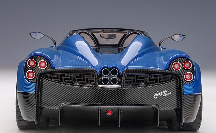 Pagani Huayra Roadster, Blu Tricolore Carbon Fiber in 1:18 scale