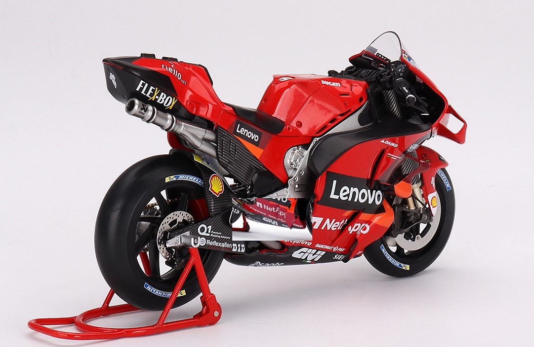 Ducati Desmosedici GP22 #63 MotoGP World Champion 1:12