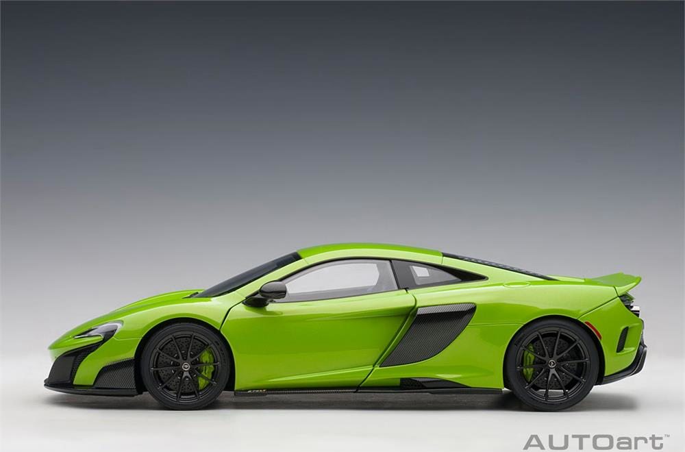 mclaren-675lt-in-napier-green-in-1-18-scale-by-autoart-by-autoart