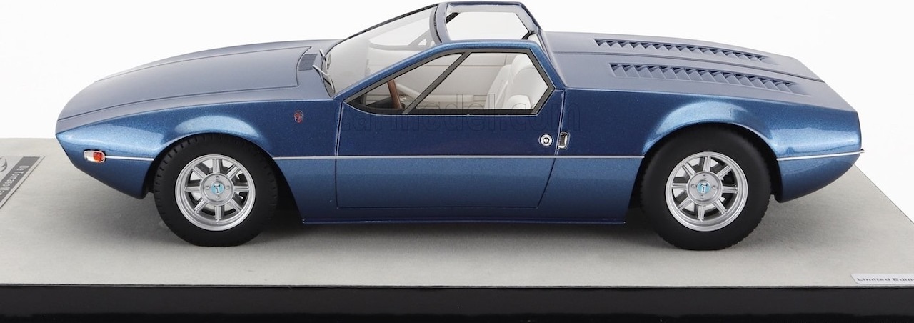 1966 DeTomaso Mangusta Spyder metallic blue 1:18