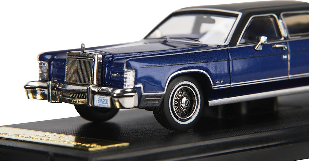 1/64 (1979年型)リンカーン•コンチネンタル＆フィギュア 1/64 リンカーン コンチネンタル 1979 Lincoln Continental Mark V