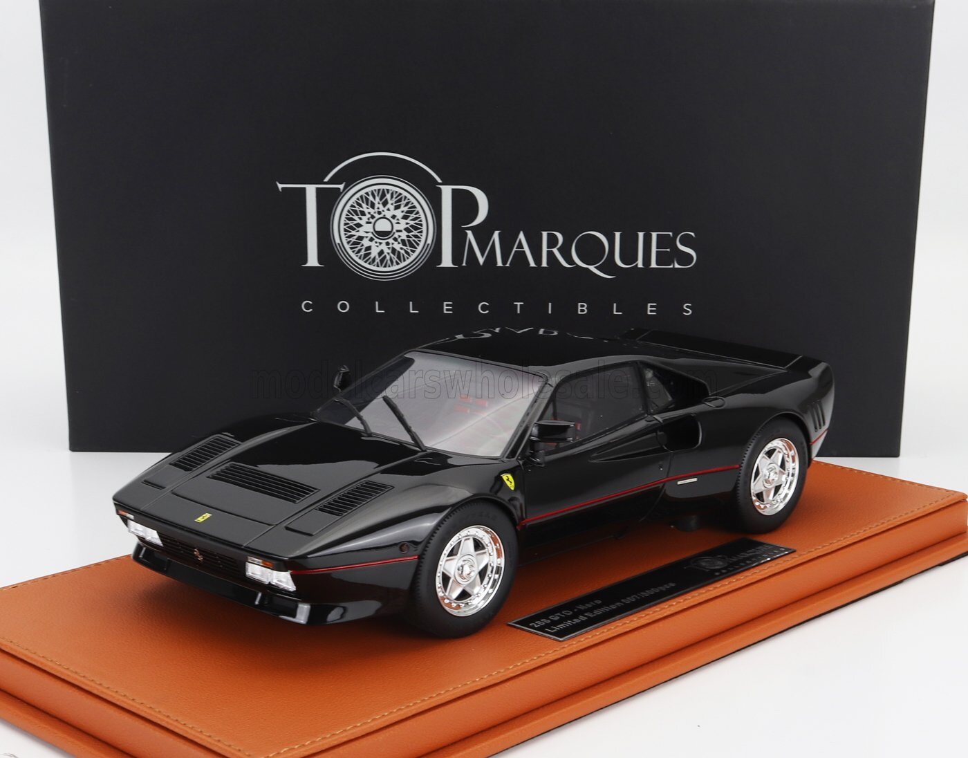 ホットセール 口コミ 1984 Ferrari 288 GTO Black in 1:18 scale by Top Marques ミニカー