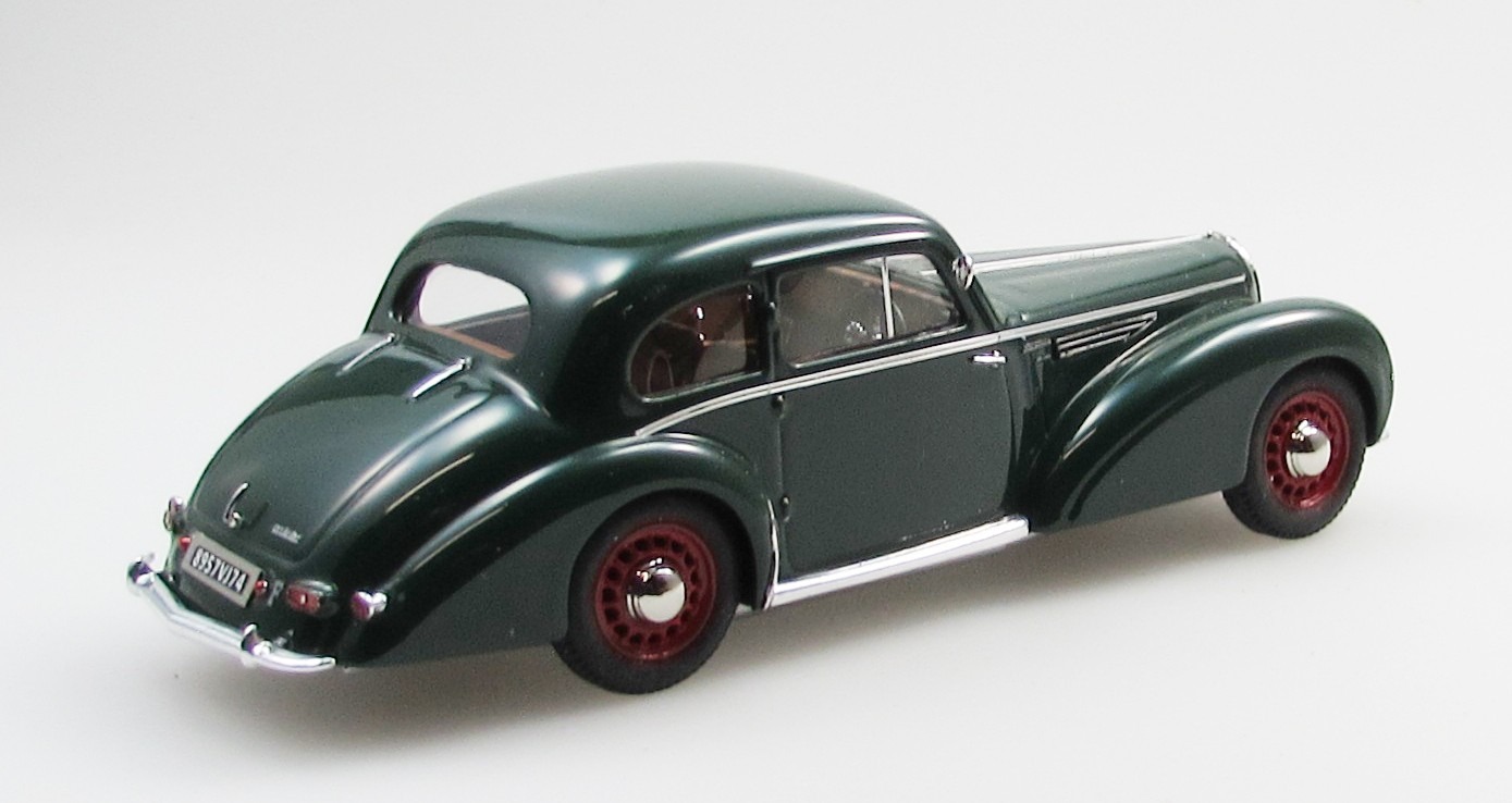 ESVAL EMEU43017B Delahaye 135 MS Coupé by Chapron 1947