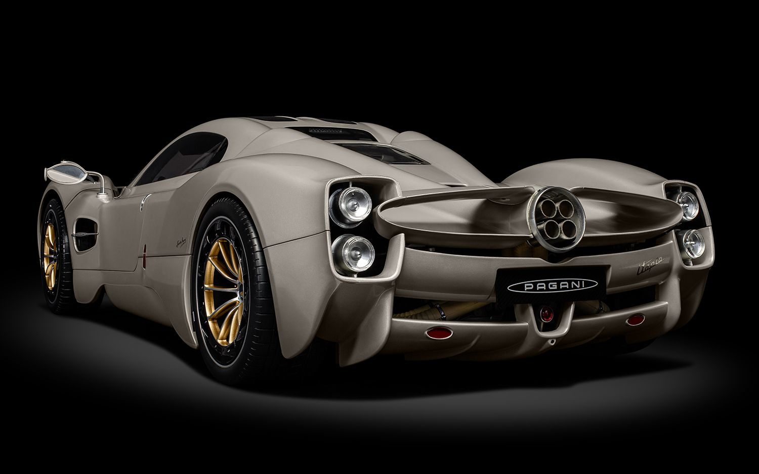 2023 Pagani Utopia Coupe Light Grey in 1:8 scale Complete