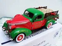 1937 STUDEBAKER 2013 ANNUAL CHRISTMAS TRUCK LTD. ED in 1:24 scale