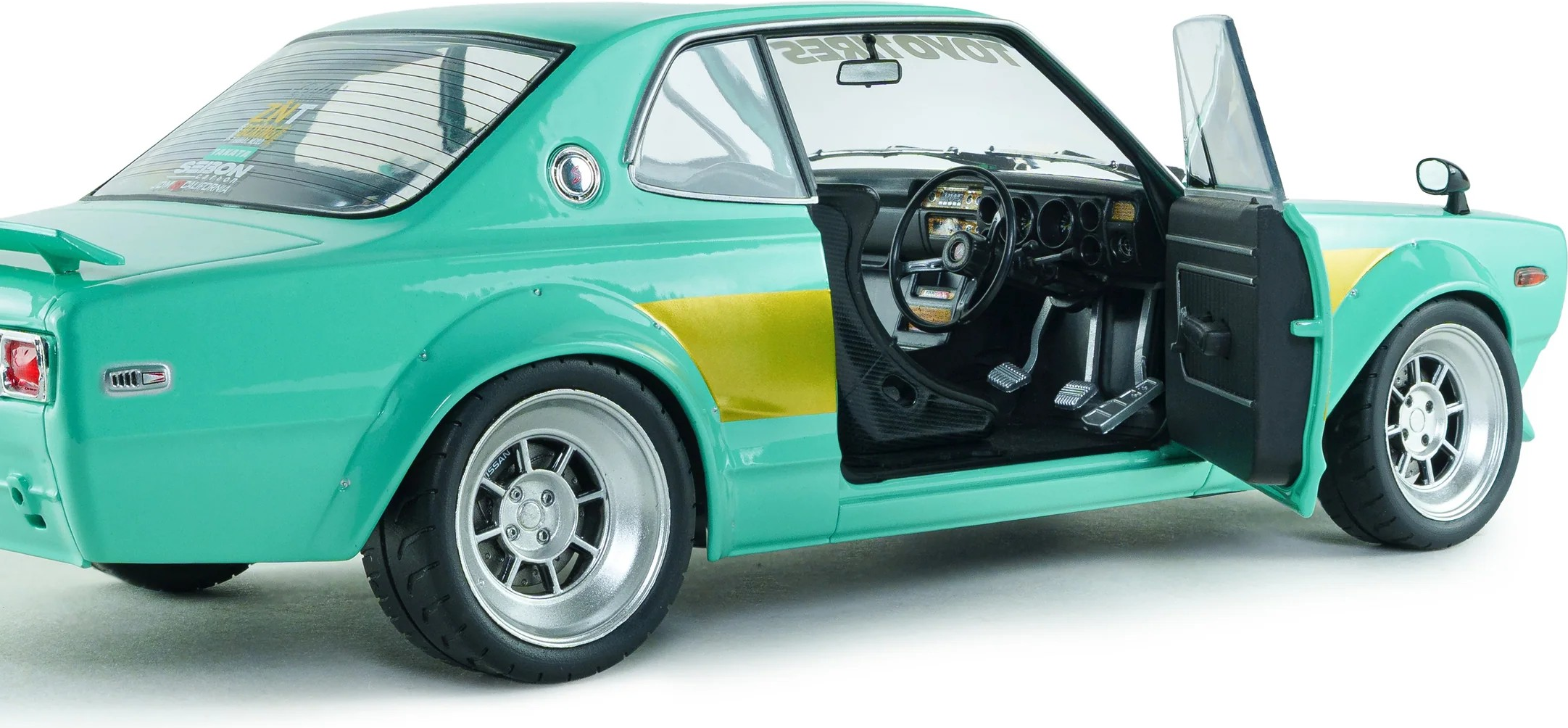 1970 Nissan Skyline 2000 GT-R (KPGC10) Hakosuka Green 1:18 by Solido