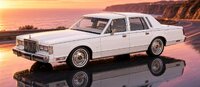 1985 Lincoln Town Car Miami Vice TV Show White 1:18
