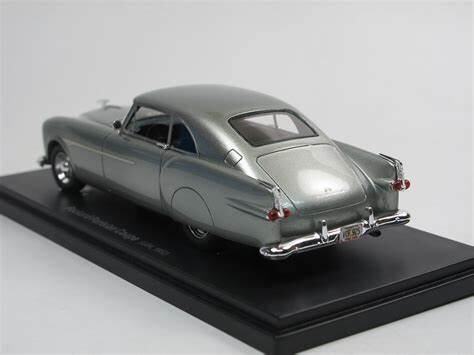 Packard Parisian Coupe 1952 hellgrün-grau Avenue43 1:43 60079 | 60079