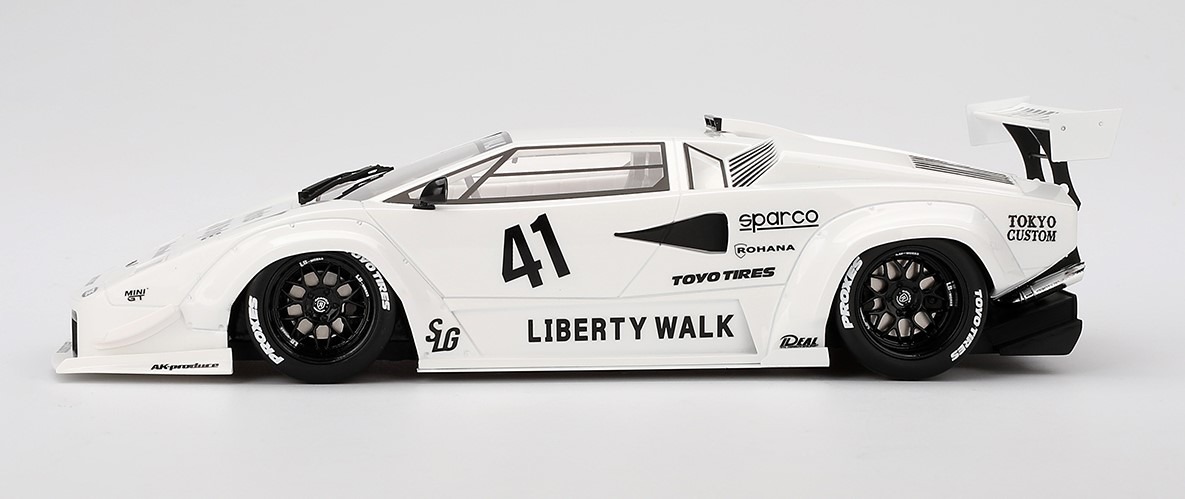 Lamborghini Countach LB-WORKS White 2024 Tokyo Auto Salon in 1:18 scale ...