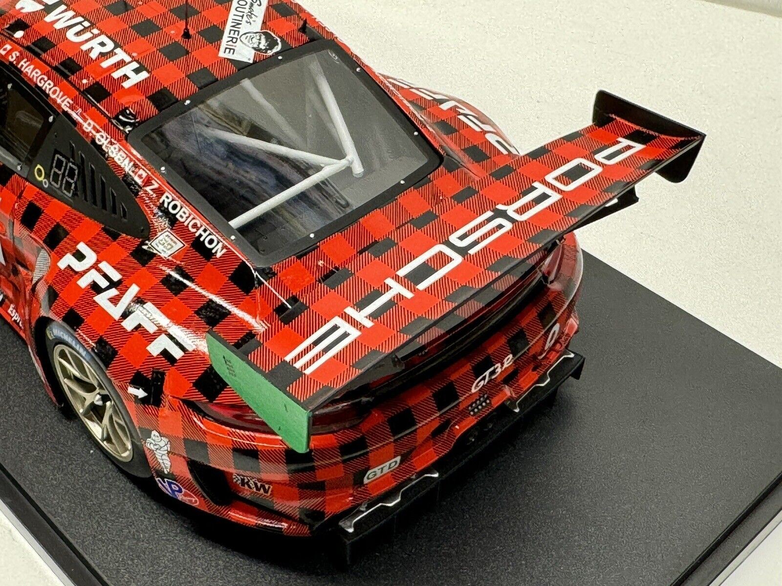 PORSCHE 911 GT3 R Daytona 2019 Pfaff Motorsports in 1:18 scale by IXO