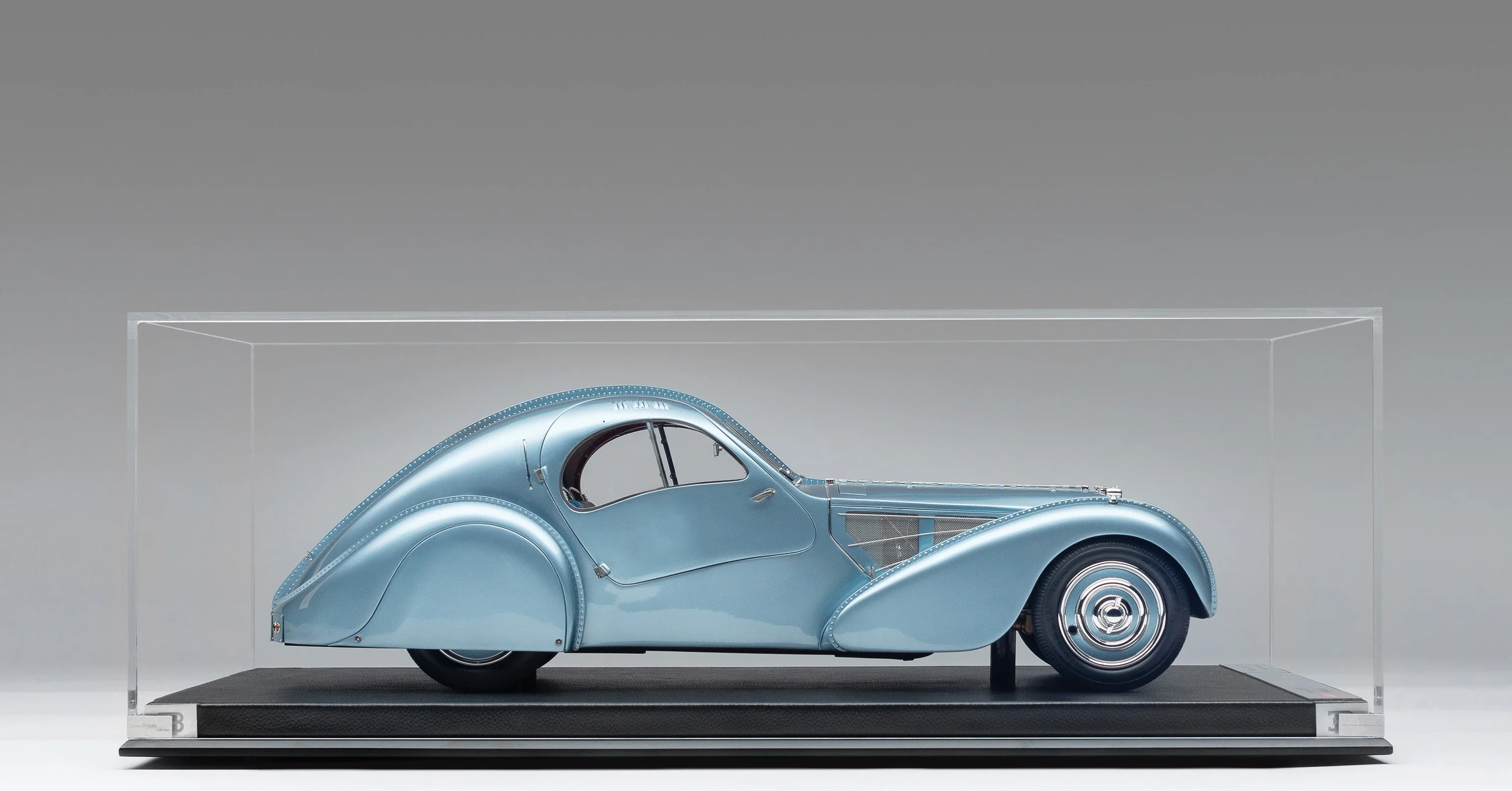 1938 Bugatti 57SC Atlantic Metallic Blue in 1:8 scale by Amalgam