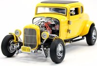 1932 Ford Deuce Coupe "American Graffiti" Hot Rod IN 1:24 SCALE