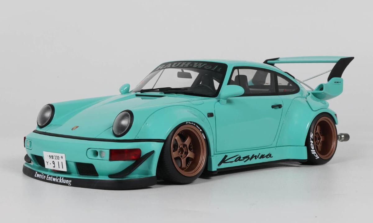 2022 RWB Kashiwa Blue in 1:18 scale by GT Spirit