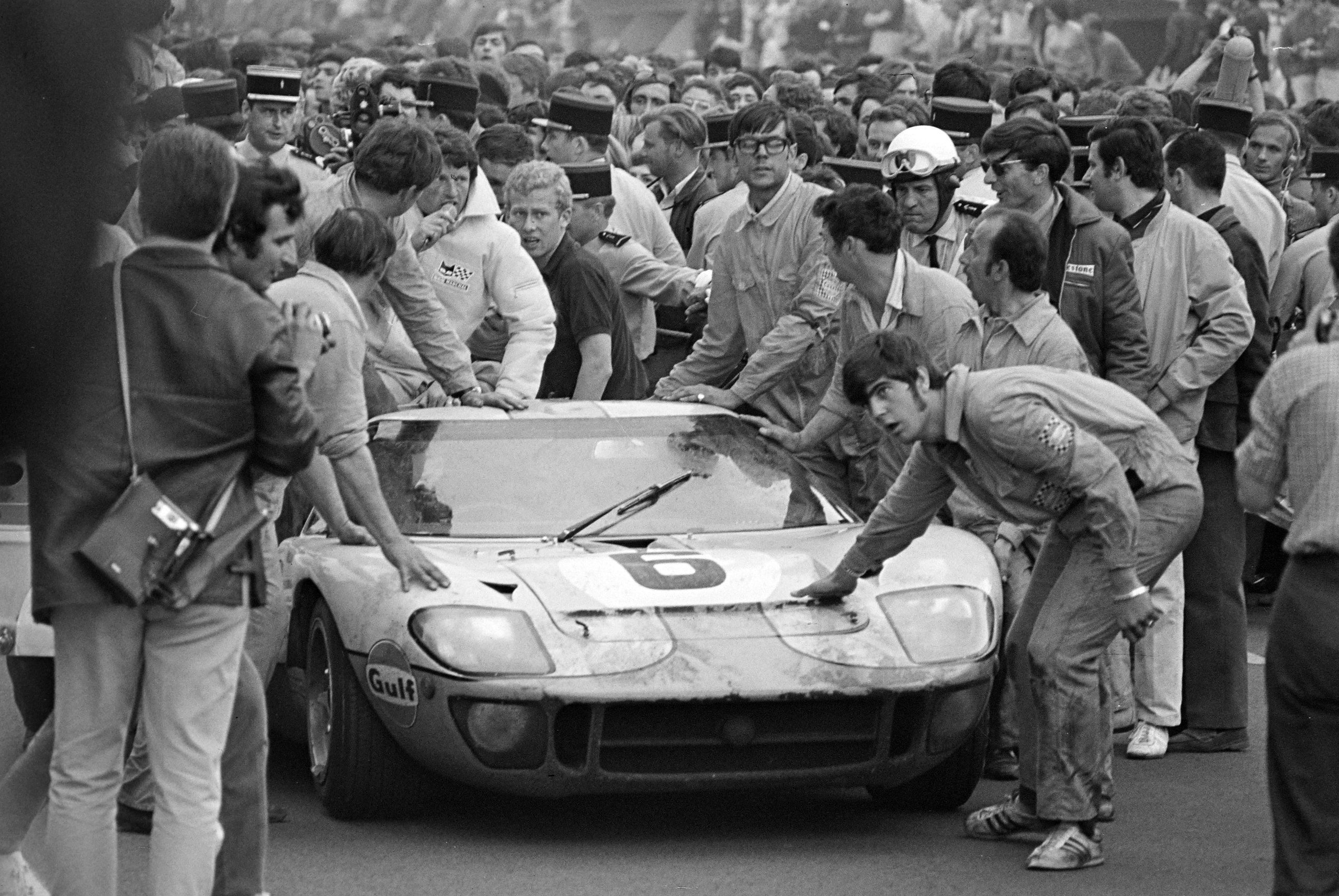 Ford GT40 1969 Le Mans Winner Race Weathered Version in 1:18 scale by ...