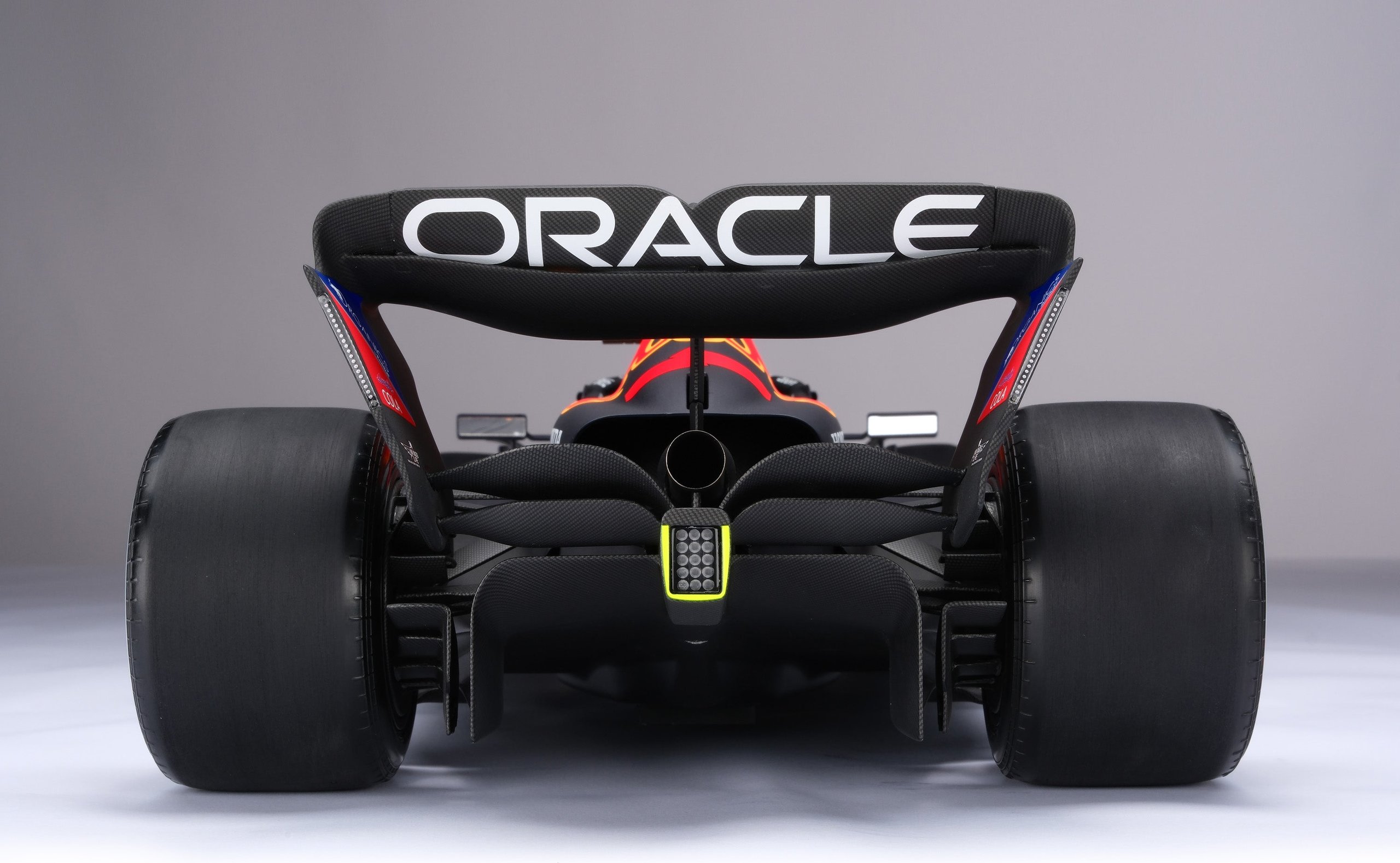 Oracle Red Bull Racing RB19 2023 Season Livery Max Verstappen in 1:8 by ...