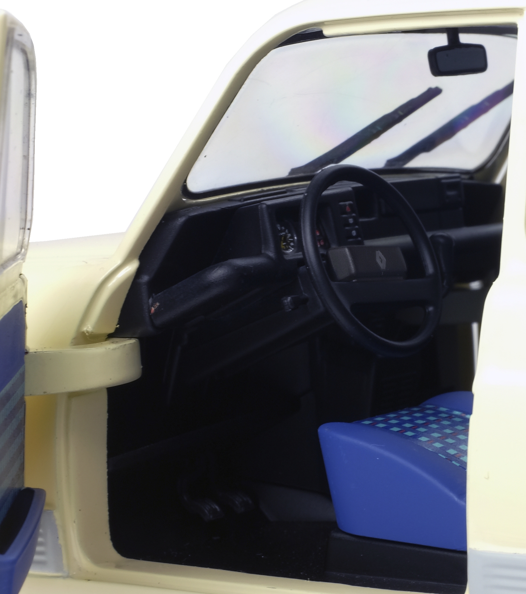 1978 Renault 4L Clan Beige 1:18 by Solido