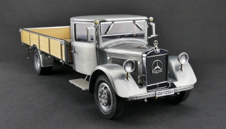 Mercedes-Benz racing car transporter Clear coat truck diecast model in ...