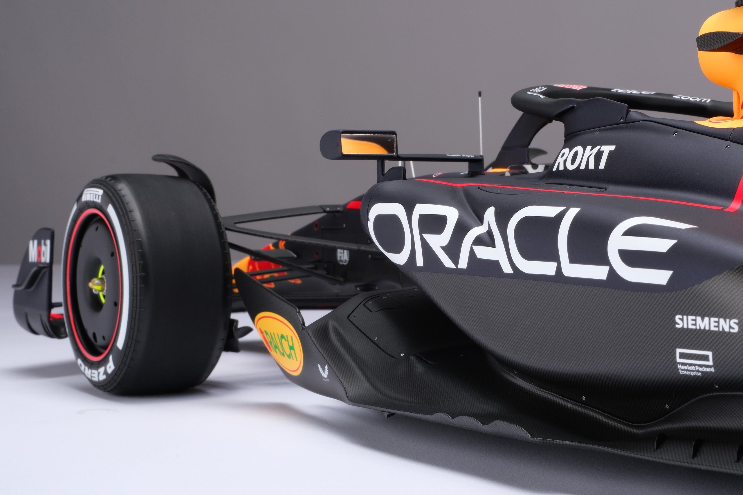 Oracle Red Bull Racing RB19 2023 Season Livery Max Verstappen in 1:8 by ...