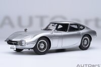 1967 Toyota 2000GT Silverin 1:18 scale
