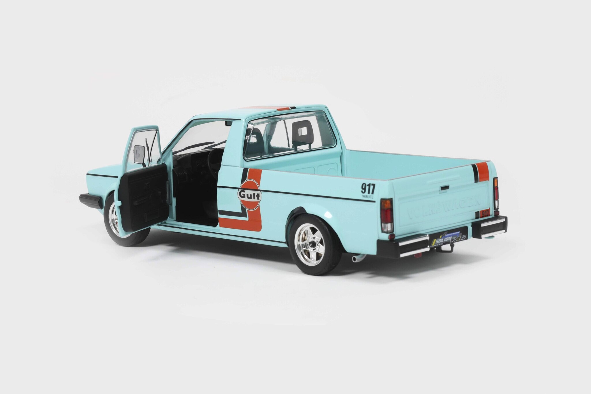 1982 Volkswagen Caddy MKI Oil Service Blue 1:18 by Solido